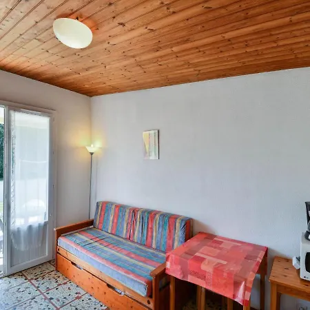 Alluring Holiday In Saint-savinien With Jacuzzi