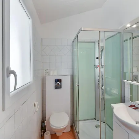 Alluring Holiday In Saint-savinien With Jacuzzi