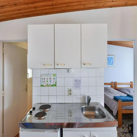 Alluring Holiday In Saint-savinien With Jacuzzi Saint-Savinien