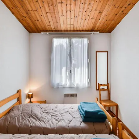 Alluring Holiday In Saint-savinien With Jacuzzi Vakantiehuis *